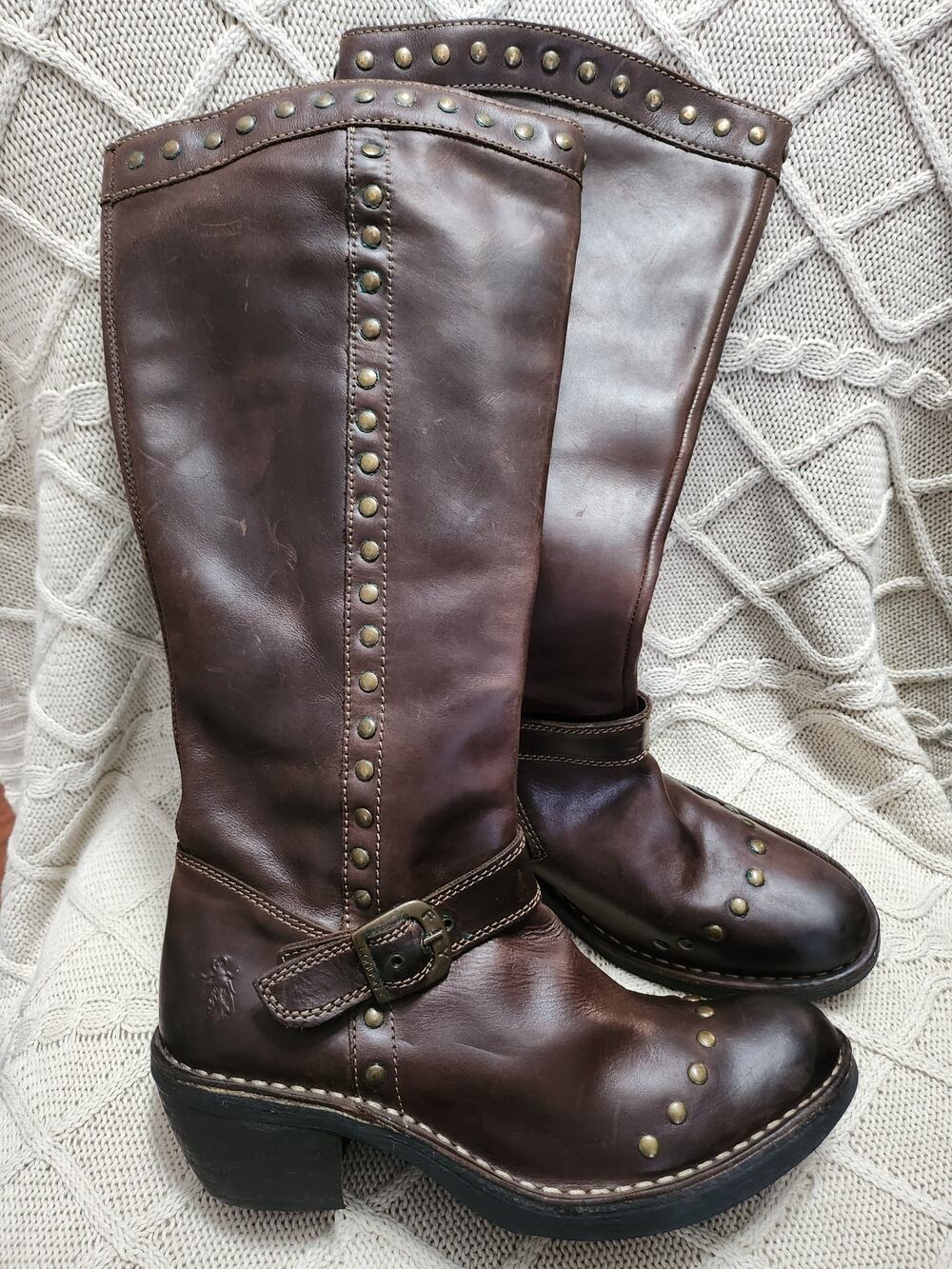 Vintage Fly London, Brown leather,riveted Boots, size Fly London 38 Eu / 7.5